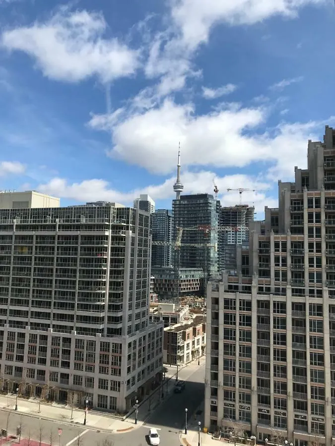 Toronto Downtown 2 Bedroom Families Only Sleeps 5