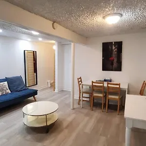 https://milton-place-basement-suite.hotels-in-montreal.org